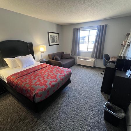 American Inn And Suites Ionia ภายนอก รูปภาพ
